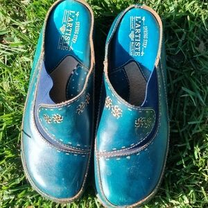 L'Artiste by Spring Step Women's Blue Mules